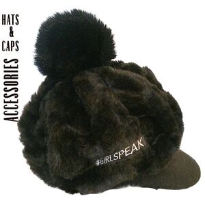 Black Faux Fur Pom-Pom Cap